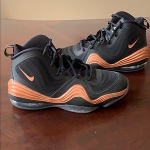 Nike Sneakers - Size 5.5